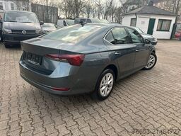 SKODA Octavia Limousine DSG*LED*Digital*Head-Up*Navi*