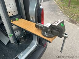 VOLKSWAGEN T6.1 BOTT REGALS. TEMP. SHZ NAVI KLIMA 1.HAND