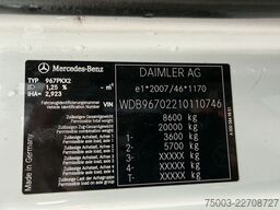 Mercedes-Benz Atego 818 Hegla Glasreff