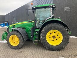 John Deere 8320 R