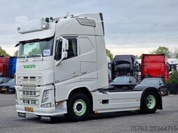 Volvo FH 13.540 Globetrotter 4x2 - Custom exterior - ...