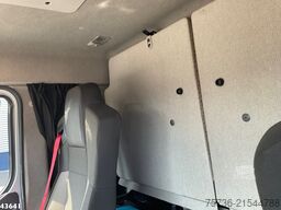 Renault D 240 Euro 6 HMF 10 Tonmeter laadkraan Just 66...