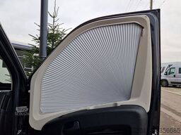 PÖSSL Summit 600 Plus 165PS Markise+Radio/Navi+Kamera