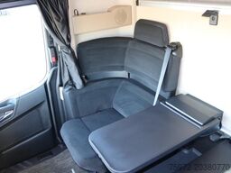 Mercedes-Benz Actros 1853