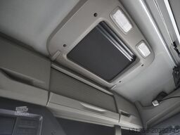 MAN TGX 18.470 / 2022 / Curtainsider 19 EPAL