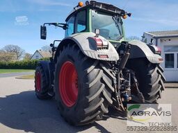 Fendt 824 VARIO SCR Profi Plus