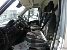 peugeot Boxer Kasten 330 L2H1 Premium BlueHDi SCHRÄNKE