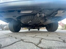 VW T5 Transporter Kleinbus Kombi 8 Sitzer Klima