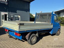 MERCEDES-BENZ Sprinter Pritsche 208 CDI
