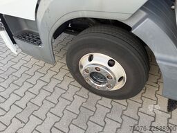 MERCEDES-BENZ MB 818 L 5 m Koffer LBW 1t 2,5 t NL Klima Kamera