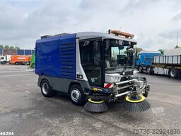 RAVO 560 with 3-rd brush