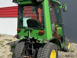 John Deere 2320