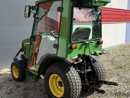 John Deere 2320