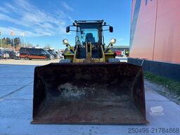 Komatsu WA 320-5 CENTRAL CUBRICATION / TAMTRON SCALES