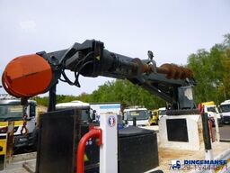 Renault D 240 DTI 4x2 + Risa G2T drilling installation