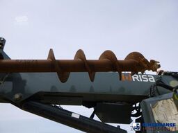 Renault D 240 DTI 4x2 + Risa G2T drilling installation