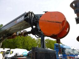 Renault D 240 DTI 4x2 + Risa G2T drilling installation
