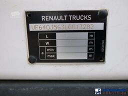 Renault D 240 DTI 4x2 + Risa G2T drilling installation
