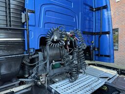 Volvo FH 460 Globetrotter XL 2x tank Standairco 405.3...