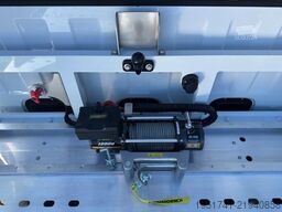 RENAULT Master Schaltwagen AHK 3,5 Aluminium Aufbau