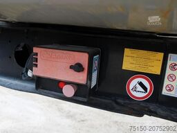 SCHMITZ CARGOBULL Kippmulde 24 m³ - autom. Verdeck - LIFT Nr.: 670