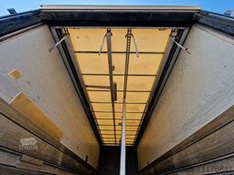 RENAULT D wide / Ladebordwand / Getränke