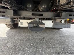 MERCEDES-BENZ ACTROS 2548 L Getränkekoffer 7,7 m LBW 2 T*LENK