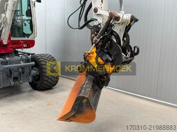 Takeuchi TB 295 W Engcon Draaikantelstuk