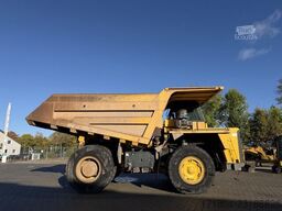 Komatsu HD405-7