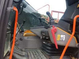 Volvo EC 220 E