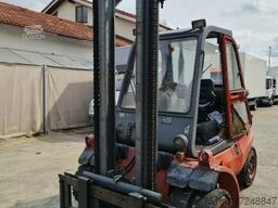 LINDE H 40 D Stapler Vollkabine Hubhöhe 4,4m