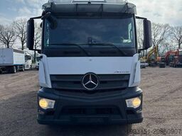 Mercedes-Benz Antos 1833 Dichte bakwagen met laadklep 4x2 + a...