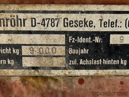 Blomenröhr Zentralachs Kippanhänger mit Rampen