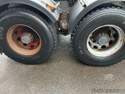 Renault Kerax 370 6x4 - Spring/Spring - Hub reduction -...