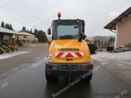 LIEBHERR L 506 Compact