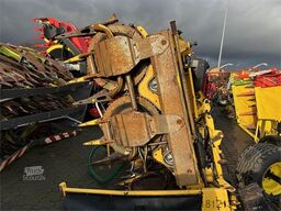 NEW HOLLAND 750 SFIE     Kemper