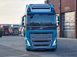 Volvo FH 500 Globetrotter XL Cartransporter Blyss Mod...