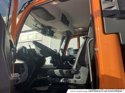 Mercedes-Benz Unimog U 319 Uni-Touch