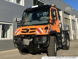 Mercedes-Benz Unimog U 219 Uni-Touch