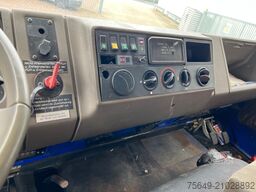 Iveco-Magirus 120-23 AW 4x4 Doka 120-23 AW 4x4 Doka, V8-Motor, Seilwinde