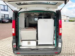 Renault Trafik 2.0 dCi115 4x2 Trafik 2.0 dCi115 4x2, Krankentransporter