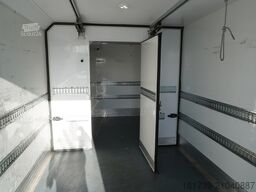 Renault D210 12T / Bitemperature Refrigerator