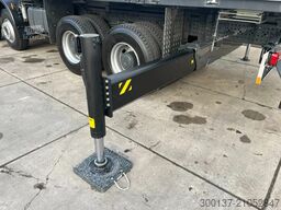 Mercedes-Benz Arocs 4140 K 8x4 Crane Truck