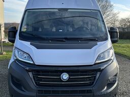 Chausson V697