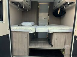 Chausson V697