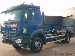 Mercedes-Benz Arocs 1836/4x2 Arocs 1836/4x2, Meiller RK 14.55 Abrollkipper, Funk, bis 5.50 m Container