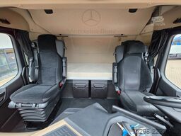 MERCEDES-BENZ Actros 2553 / Retarder / Ladebordwand /Lenkachse