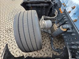 MERCEDES-BENZ Actros 2553 / Retarder / Ladebordwand /Lenkachse