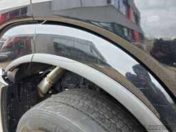 MERCEDES-BENZ Actros 2553 / Retarder / Ladebordwand /Lenkachse