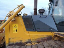 KOMATSU D65PX-15